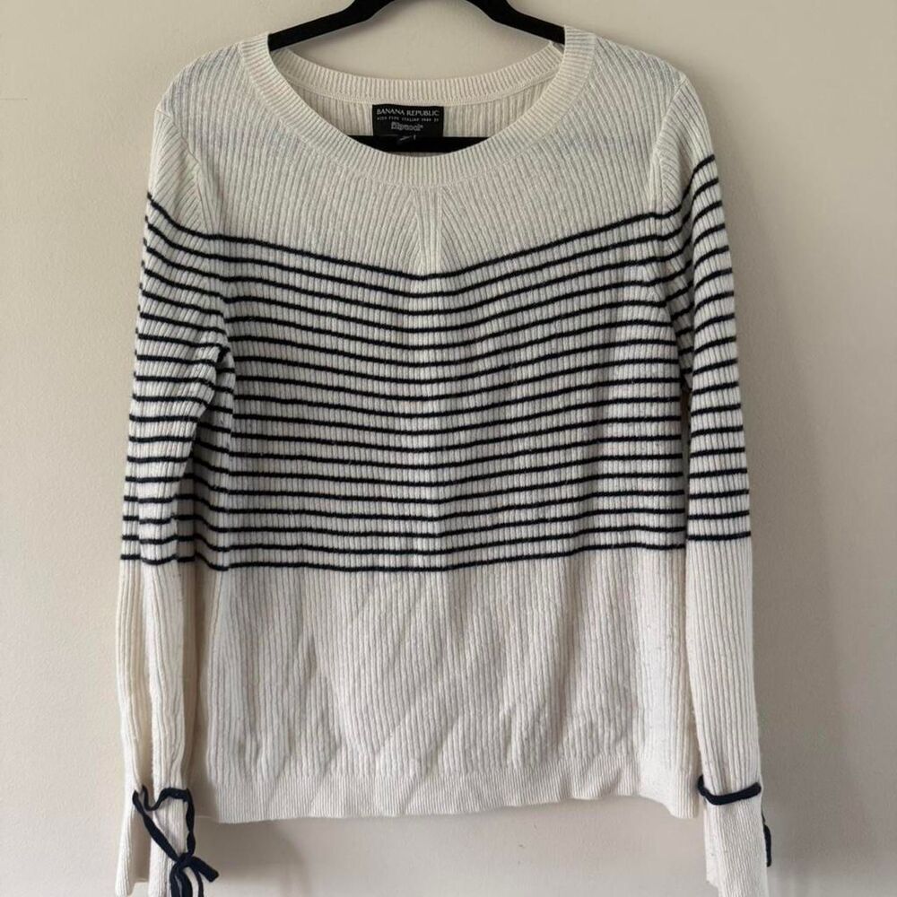 Banana-republic Women's White and Cream Jumper